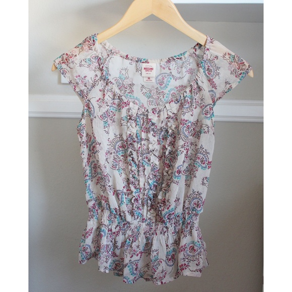 ♡ Mossimo - Ruffle Top ♡ - Picture 2 of 4